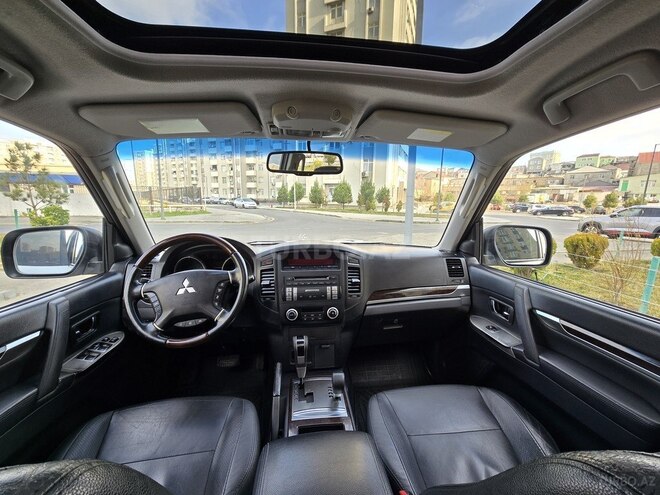 Mitsubishi Pajero 2012, 215,000 km - 3.0 л - Bakı