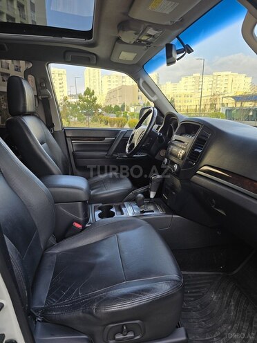 Mitsubishi Pajero 2012, 215,000 km - 3.0 л - Bakı
