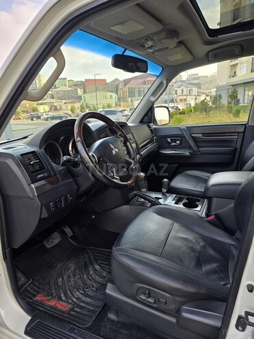 Mitsubishi Pajero 2012, 215,000 km - 3.0 л - Bakı