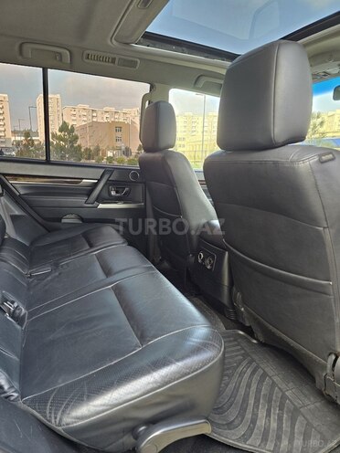 Mitsubishi Pajero 2012, 215,000 km - 3.0 л - Bakı