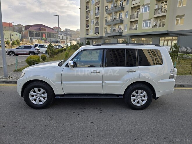 Mitsubishi Pajero 2012, 215,000 km - 3.0 л - Bakı