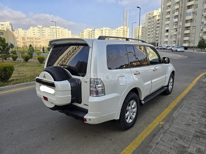 Mitsubishi Pajero 2012, 215,000 km - 3.0 л - Bakı