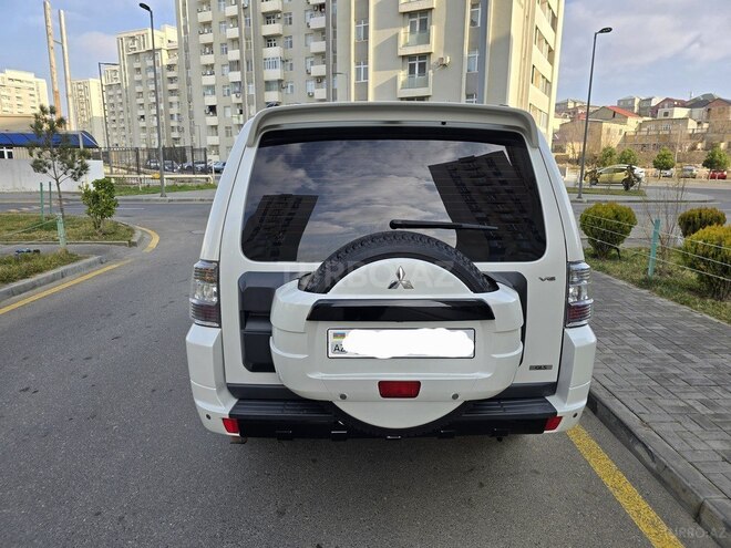 Mitsubishi Pajero 2012, 215,000 km - 3.0 л - Bakı