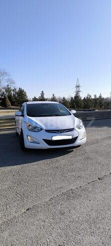 Hyundai Elantra 2015, 195,000 km - 1.6 l - Qusar