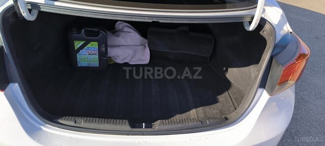 Hyundai Elantra 2015, 195,000 km - 1.6 l - Qusar