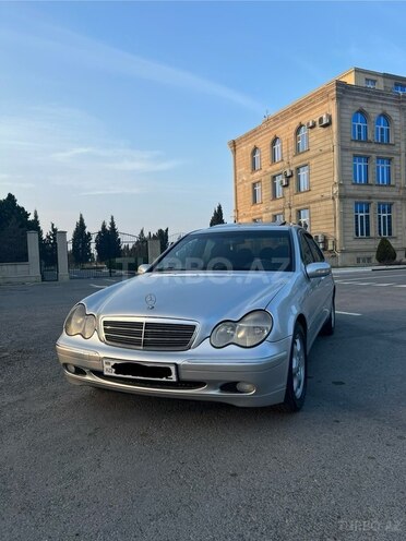 Mercedes C 240 2000, 267,000 km - 2.4 л - Bakı