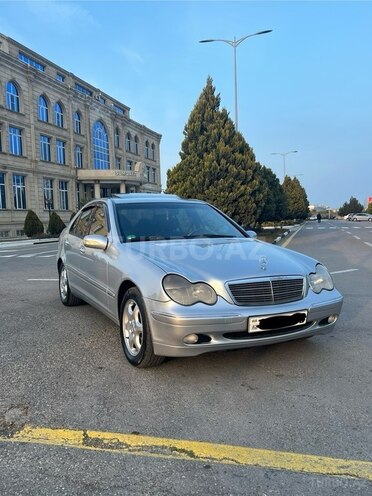 Mercedes C 240 2000, 267,000 km - 2.4 л - Bakı