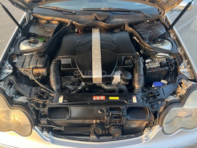 Mercedes C 240 2000, 267,000 km - 2.4 л - Bakı