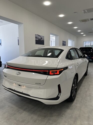 Changan Qiyuan A05-3