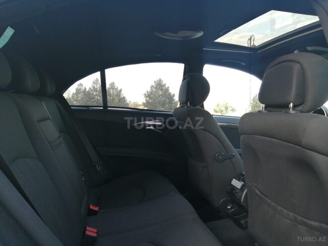 Mercedes E 220 d-15