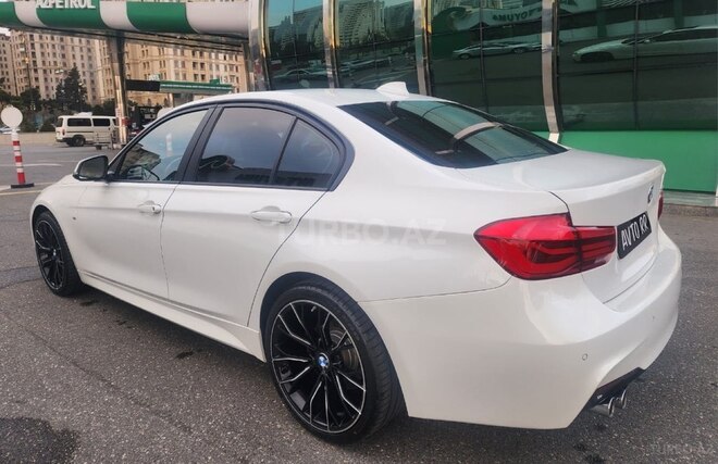 BMW 320-10