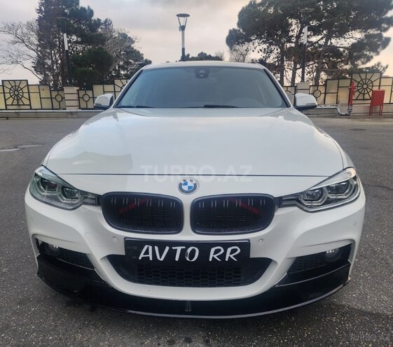BMW 320-1
