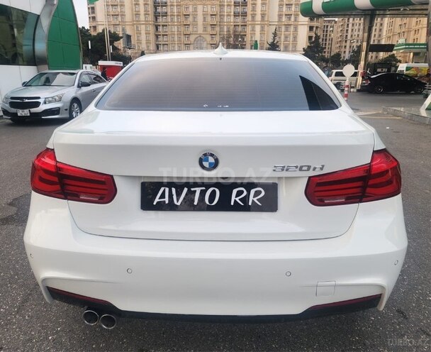 BMW 320-9
