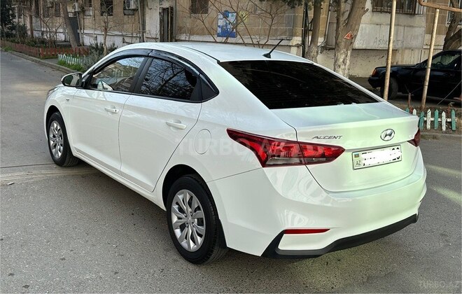 Hyundai Accent 2017, 173,000 km - 1.4 l - Bakı