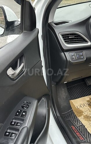 Hyundai Accent 2017, 173,000 km - 1.4 l - Bakı
