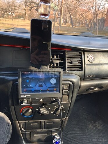 Opel Vectra-11