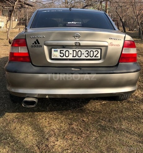 Opel Vectra-16