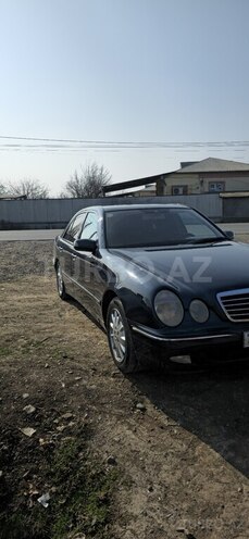 Mercedes E 220 d 2000, 689,100 km - 2.2 л - İmişli