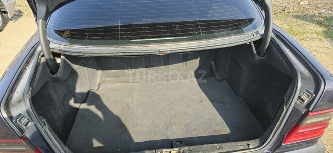 Mercedes E 220 d 2000, 689,100 km - 2.2 л - İmişli