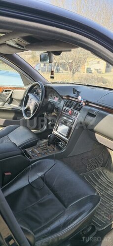 Mercedes E 220 d 2000, 689,100 km - 2.2 л - İmişli