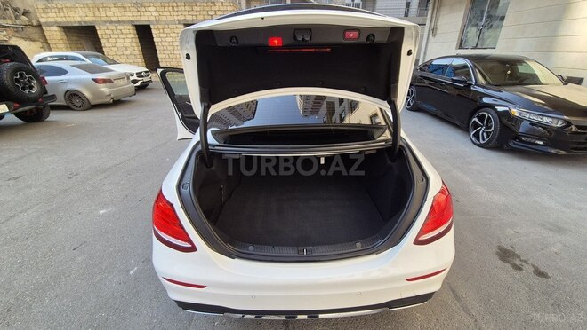 Mercedes E 250 2018, 81,000 km - 2.2 l - Bakı