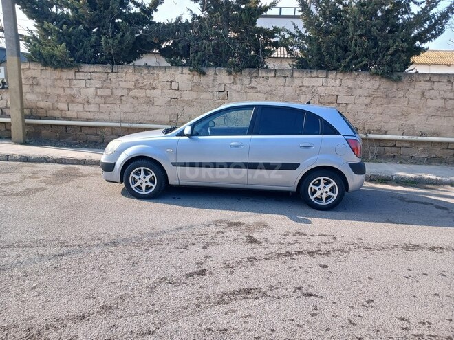 Kia Rio 2005, 275,000 km - 1.4 л - Bakı