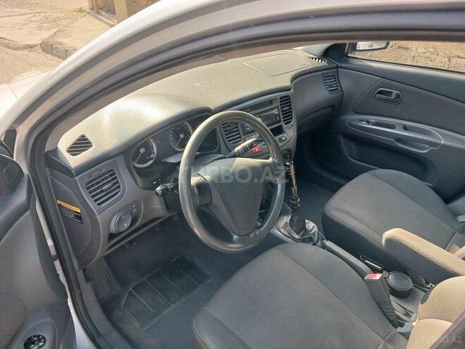 Kia Rio 2005, 275,000 km - 1.4 л - Bakı