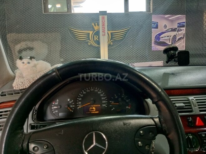 Mercedes E 220 d 1999, 250,000 km - 2.2 l - Zərdab