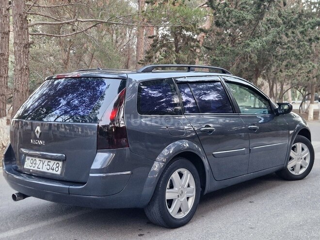 Renault Megane-14