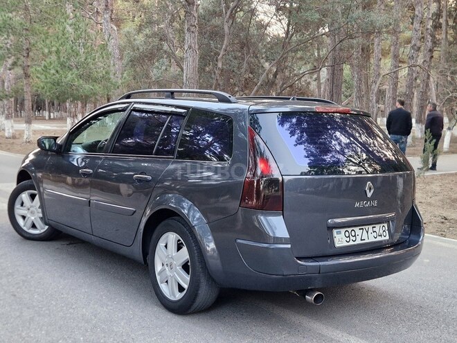 Renault Megane-13