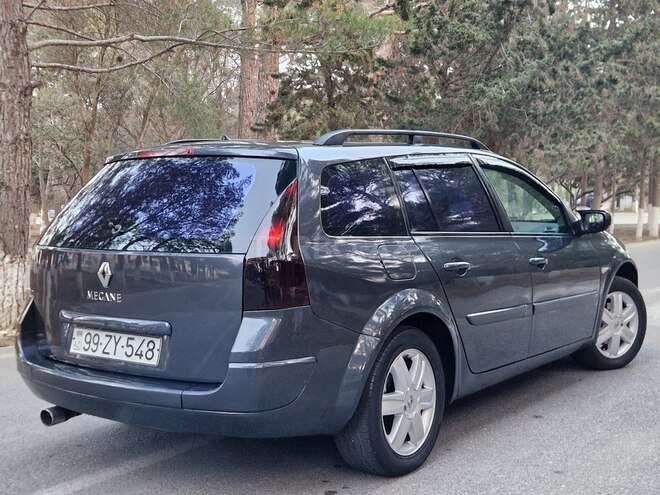 Renault Megane-10