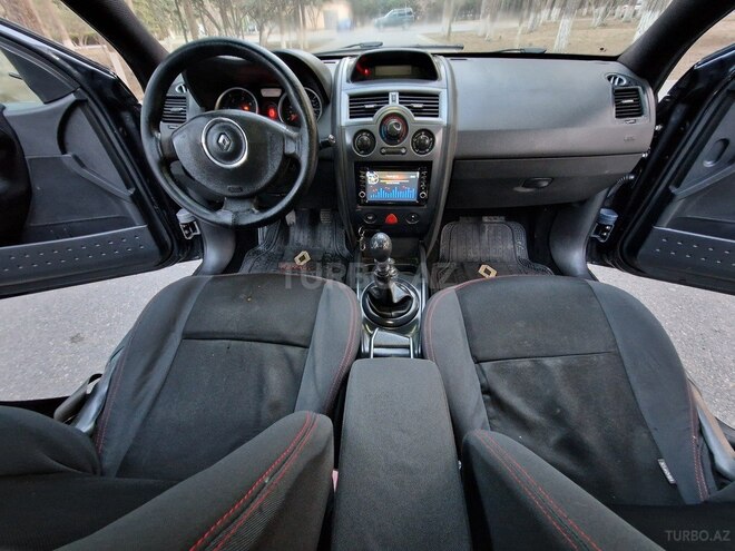 Renault Megane-17