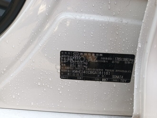 Hyundai Sonata-14