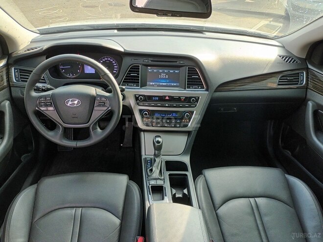Hyundai Sonata-3