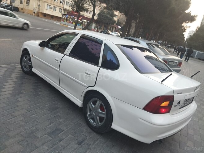 Opel Vectra 2000, 380,000 km - 1.8 l - Sumqayıt