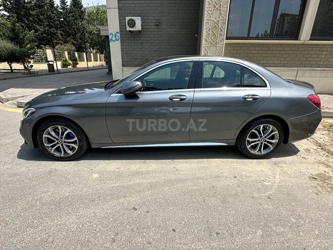Mercedes C 300 4MATIC 2017, 179,000 km - 2.0 л - Bakı