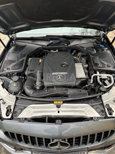 Mercedes C 300 4MATIC 2017, 179,000 km - 2.0 л - Bakı
