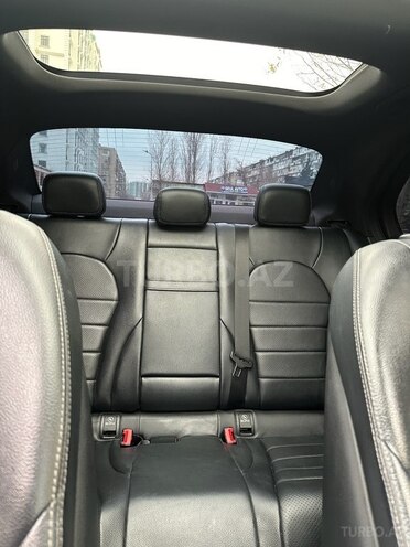 Mercedes C 300 4MATIC 2017, 179,000 km - 2.0 л - Bakı