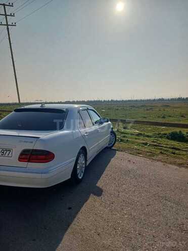 Mercedes E 270 2000, 668,122 km - 2.7 l - Bakı
