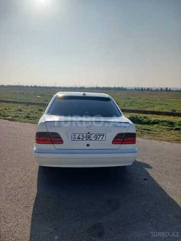 Mercedes E 270 2000, 668,122 km - 2.7 l - Bakı