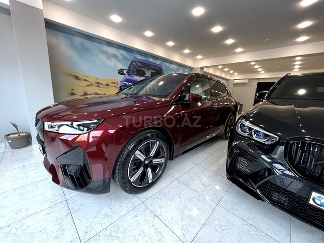 BMW iX-9