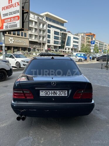 Mercedes E 230 1995, 385,000 km - 2.3 л - Bakı