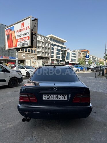 Mercedes E 230 1995, 385,000 km - 2.3 л - Bakı