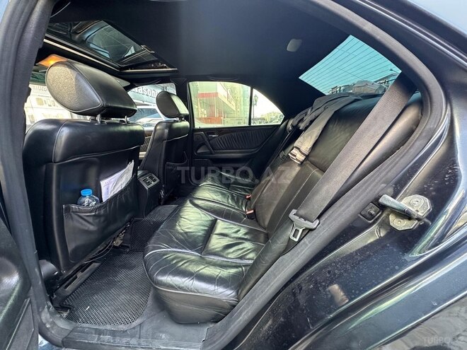 Mercedes E 230 1995, 385,000 km - 2.3 л - Bakı