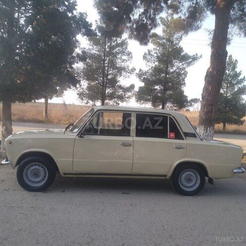 LADA (VAZ) 21011 1982, 27,500 km - 1.3 л - Şirvan