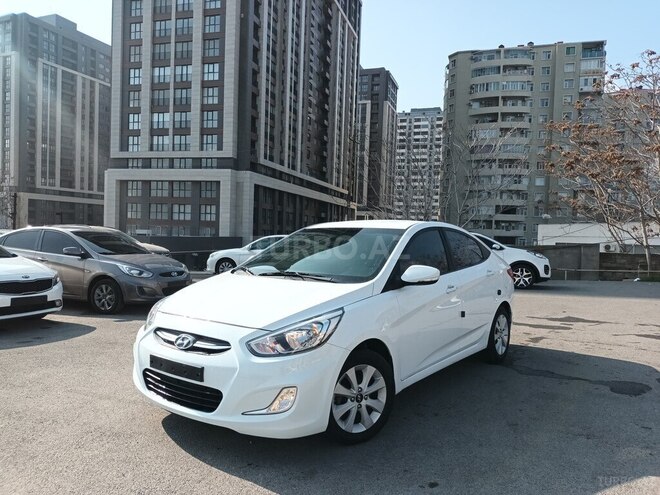 Hyundai Accent-1