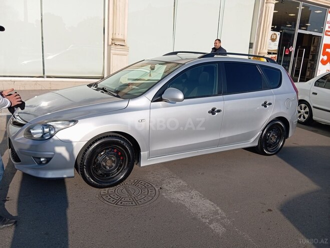 Hyundai i30 2010, 241,110 km - 1.4 л - Gəncə