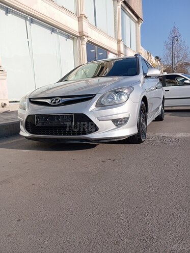 Hyundai i30 2010, 241,110 km - 1.4 л - Gəncə