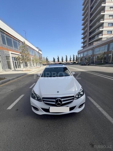 Mercedes E 220 d-2