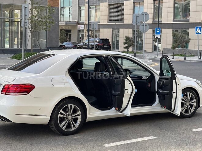 Mercedes E 220 d-16